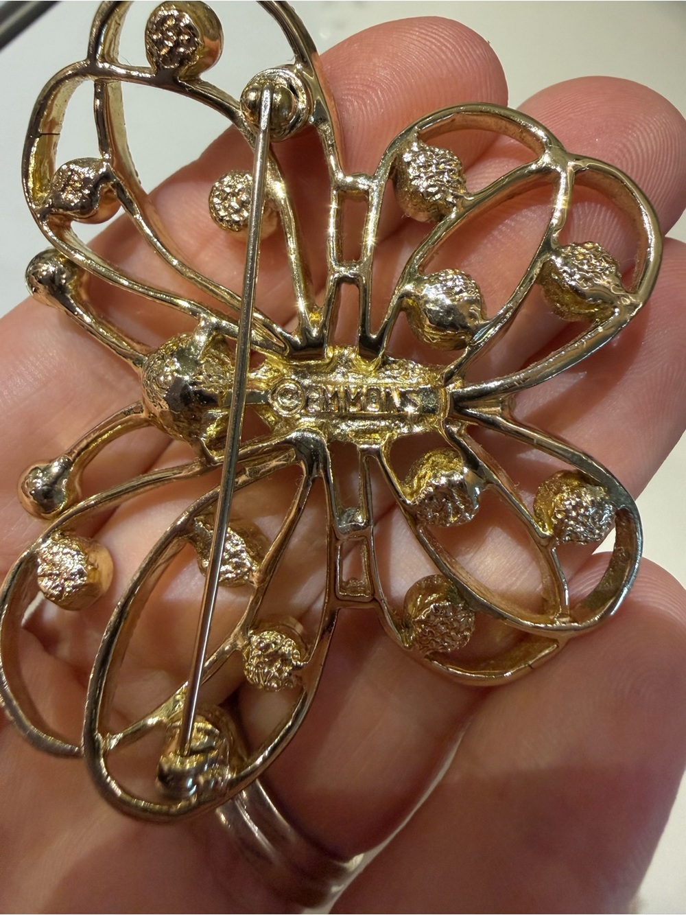 Emmons rhinestone gold tone butterfly brooch - Picture 3 of 4